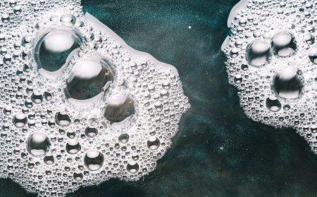 Foam vs Liquid Cleaners: Which Is Better?